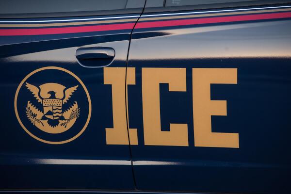Apple Gỡ ICEBlock Khỏi App Store Sau Khi Chính Quyền Trump Can Thiệp Vấn Đề Quyền Tự Do Hay An Ninh Quốc Gia